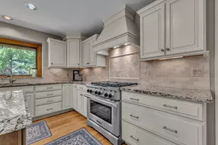 17770 Rolling Woods Cir, Northville, MI 48168 - Photo 15