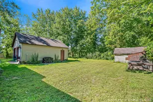 17193 1st St, Nunica, MI 49448 - Photo 25