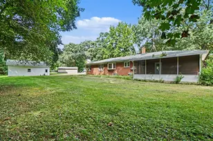 304 Orchard Cir, Gobles, MI 49055 - Photo 27