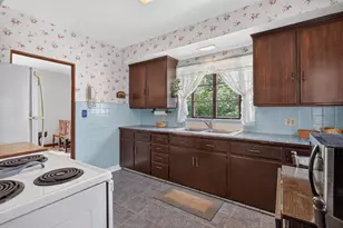 3650 Spring Arbor Rd, Jackson, MI 49201 - Photo 15