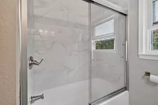 233 E Clark St, Jackson, MI 49203 - Photo 25