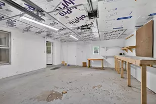 233 E Clark St, Jackson, MI 49203 - Photo 39