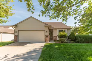 599 Sycamore Cir, Saline, MI 48176 - Photo 1