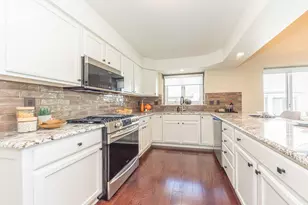 599 Sycamore Cir, Saline, MI 48176 - Photo 13