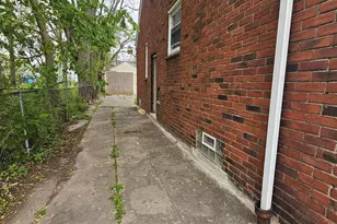 15335 Mark Twain St, Detroit, MI 48227 - Photo 13