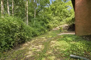 17 Regent Dr, Ann Arbor, MI 48104 - Photo 41
