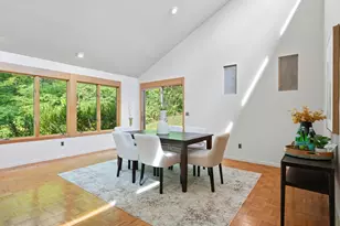 17 Regent Dr, Ann Arbor, MI 48104 - Photo 11