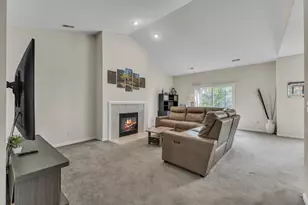 2263 Pinecroft Dr, Canton, MI 48188 - Photo 3