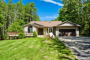 6572 Haines Ln, West Olive, MI 49460 - Photo 5