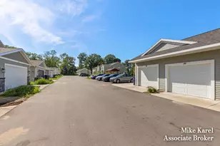 297 Vista Green Ct, Holland, MI 49423 - Photo 19