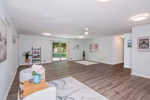 21411 Orchard Lake Rd, Farmington Hills, MI 48336 - Photo 17