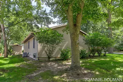 1323 Floral Street, Holland, MI 49423 - Photo 35