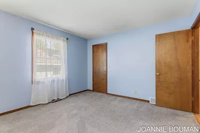 1323 Floral Street, Holland, MI 49423 - Photo 23
