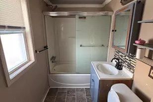17125 Dora St, Melvindale, MI 48122 - Photo 5
