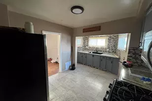 17125 Dora St, Melvindale, MI 48122 - Photo 7