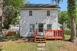 64 Goguac St W, Battle Creek, MI 49015 - Photo 1