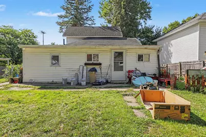 64 Goguac Street W, Battle Creek, MI 49015 - Photo 3