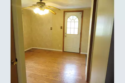 25012 Kenneth Avenue, Edwardsburg, MI 49112 - Photo 11