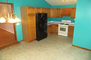 25012 Kenneth Ave, Edwardsburg, MI 49112 - Photo 3