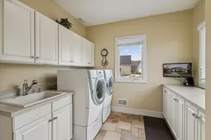 4132 Ayrshire Dr SW, Wyoming, MI 49418 - Photo 21