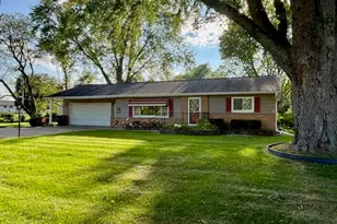 56930 Franklin Dr, Three Rivers, MI 49093 - Photo 3