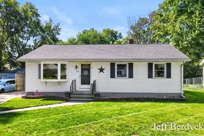 934 Harding Street NW, Grand Rapids, MI 49544 - Photo 1