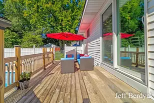 934 Harding St NW, Grand Rapids, MI 49544 - Photo 47