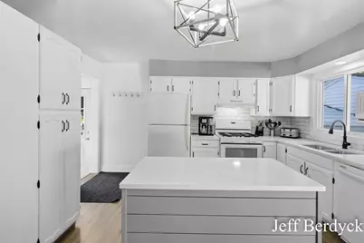 934 Harding Street NW, Grand Rapids, MI 49544 - Photo 9