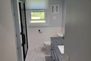 5001 Creekview Dr SE, Kentwood, MI 49508 - Photo 13