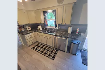 5001 Creekview Drive SE, Kentwood, MI 49508 - Photo 9