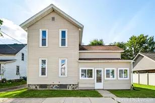 108 S Michigan Ave, Vicksburg, MI 49097 - Photo 1