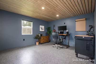 923 N Hudson Street SE, Lowell, MI 49331 - Photo 33