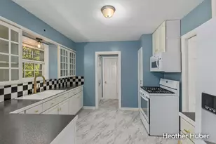 1860 Michigan St NE, Grand Rapids, MI 49503 - Photo 9