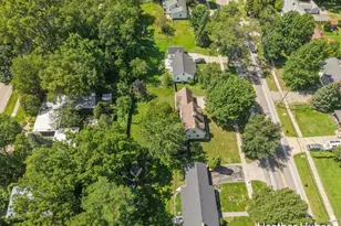 1860 Michigan St NE, Grand Rapids, MI 49503 - Photo 37