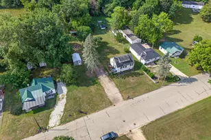 625 W Bridge St, Big Rapids, MI 49307 - Photo 45