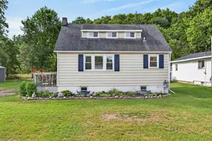 625 W Bridge St, Big Rapids, MI 49307 - Photo 3