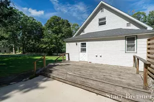 308 4th St, Allegan, MI 49010 - Photo 7
