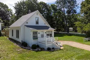 308 4th St, Allegan, MI 49010 - Photo 3