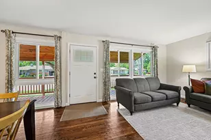 2130 N Circle Dr, Ann Arbor, MI 48103 - Photo 7