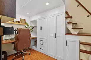 600 Broadway Ave NW, Grand Rapids, MI 49504 - Photo 29