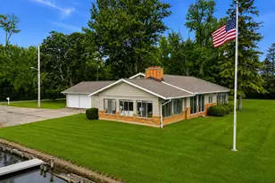 11243 Wynns Rd, Pinckney, MI 48169 - Photo 1