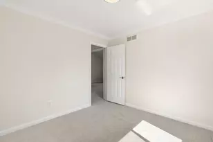 34266 Rhode Island St, Clinton Twp, MI 48035 - Photo 31