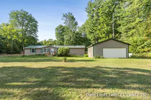 22653 Tamarack Rd, Howard City, MI 49329 - Photo 3