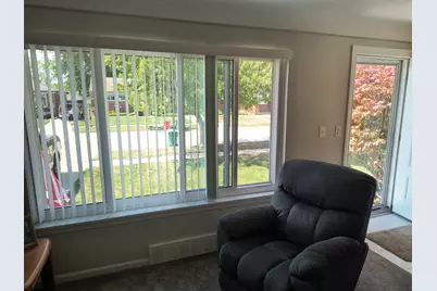 24252 Johnston Avenue, Eastpointe, MI 48021 - Photo 17