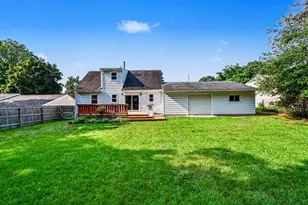 10871 Deerwood Dr SE, Lowell, MI 49331 - Photo 27