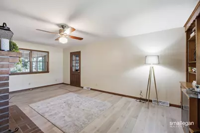 4752 Bonnie Avenue SE, Kentwood, MI 49508 - Photo 11