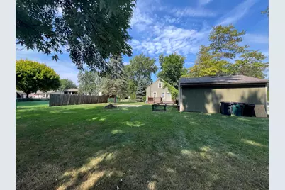686 Troywood Drive, Troy, MI 48083 - Photo 9