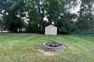 686 Troywood Dr, Troy, MI 48083 - Photo 11
