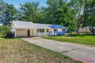 152 S Webster St, White Cloud, MI 49349 - Photo 5