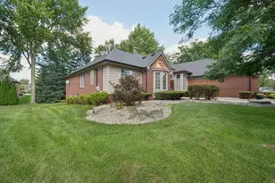 11215 Wilshire Dr, Shelby Twp, MI 48315 - Photo 5